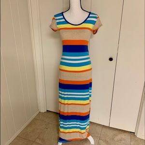 I’M IN LOVE WITH DEREK 💗 STRIPED LONG DRESS-EUC✨